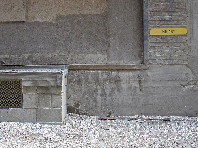 [not pictured: No Pipe Smoking sign]